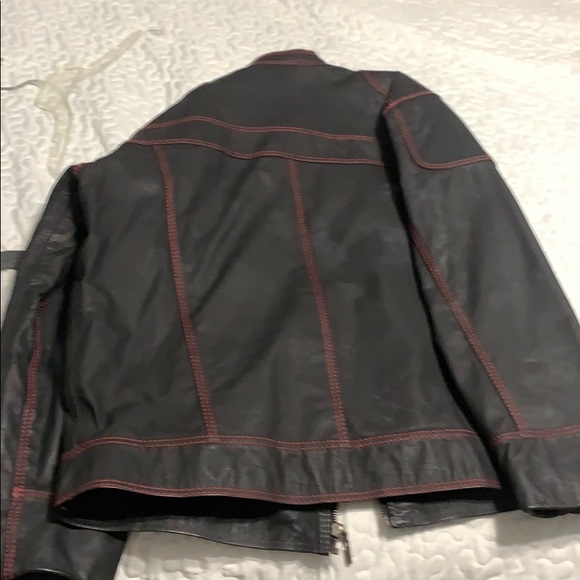 leather jacket - Picture 2 of 2